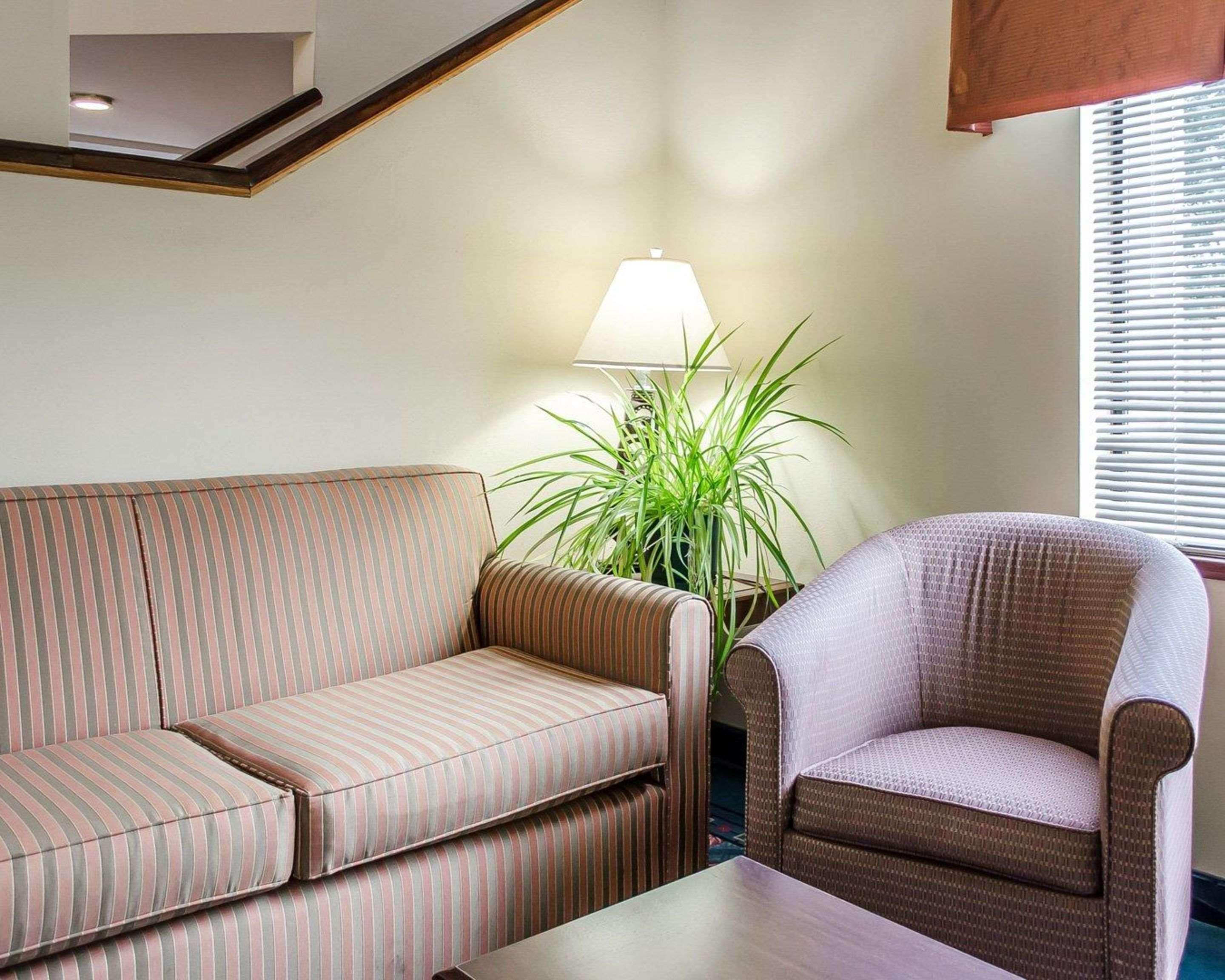 Econo Lodge Harrisburg/Hershey Buitenkant foto