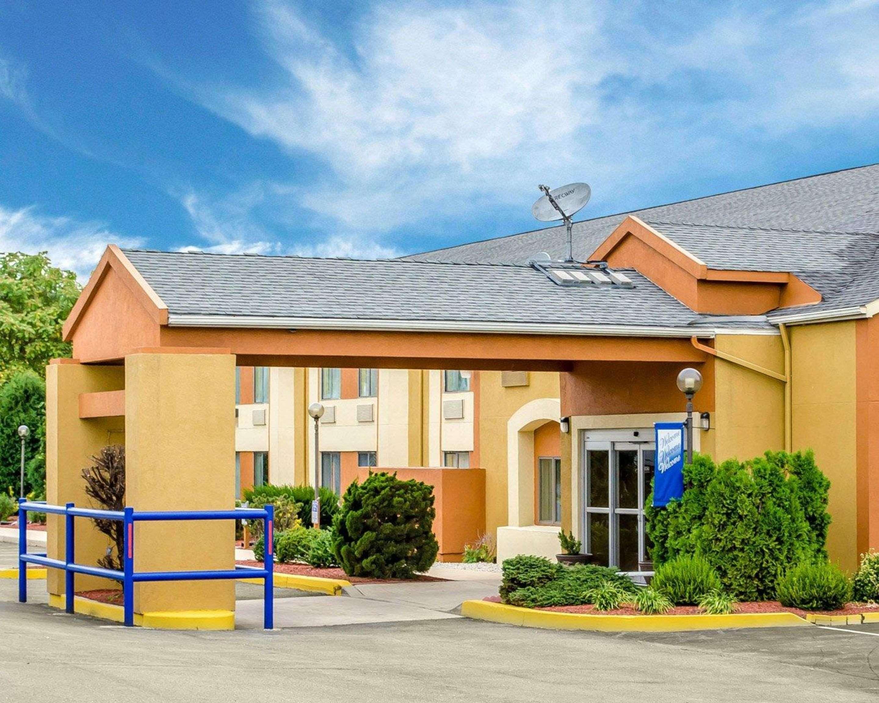 Econo Lodge Harrisburg/Hershey Buitenkant foto