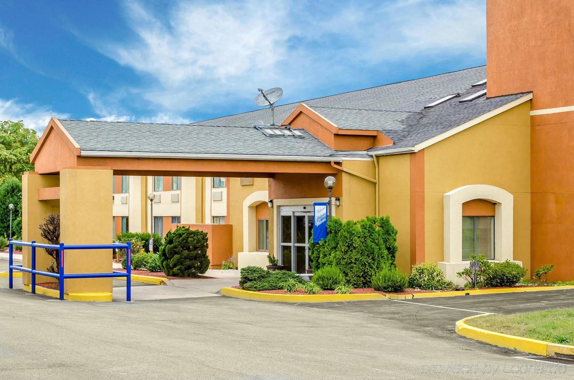 Econo Lodge Harrisburg/Hershey Buitenkant foto