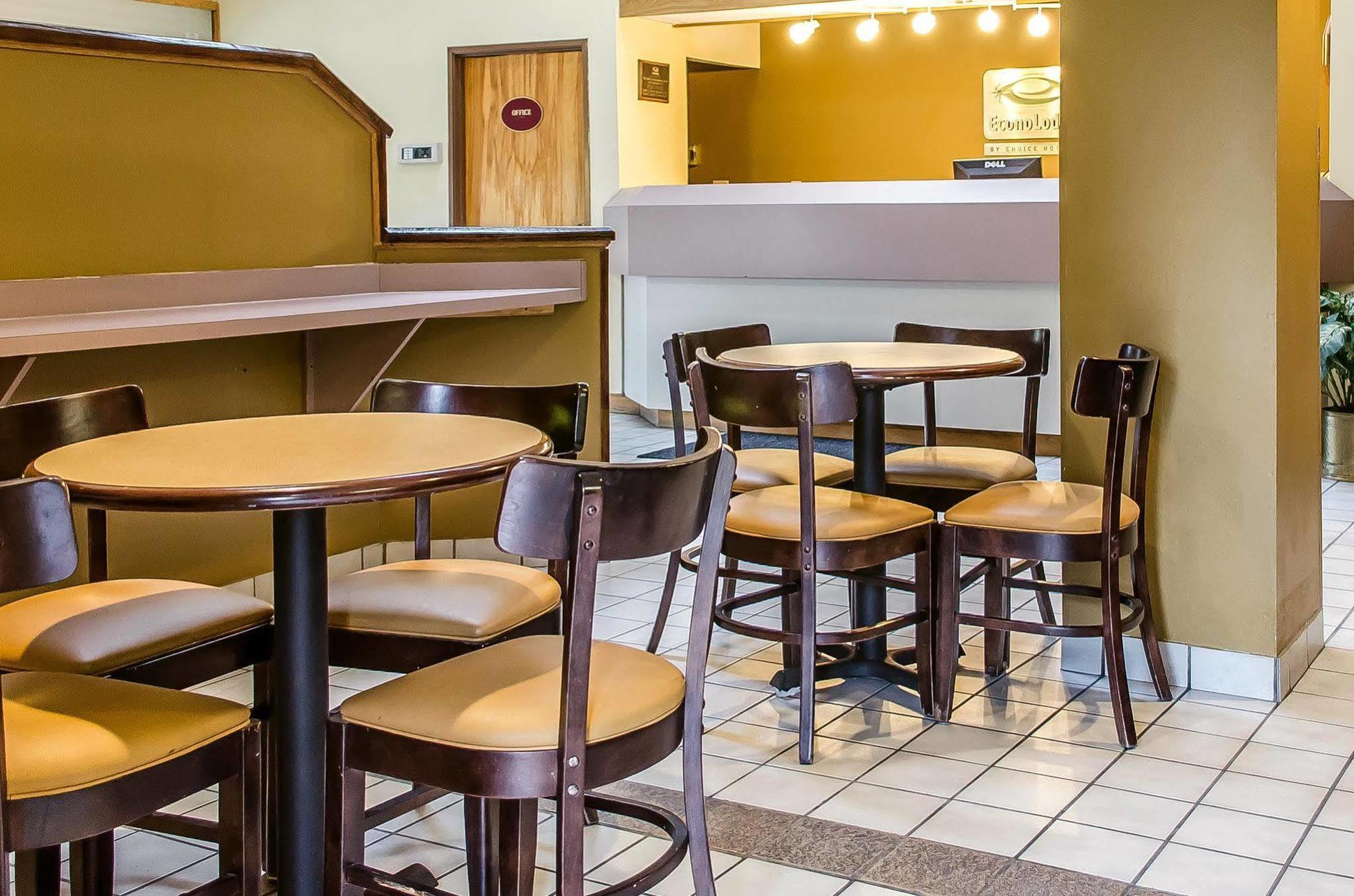 Econo Lodge Harrisburg/Hershey Buitenkant foto